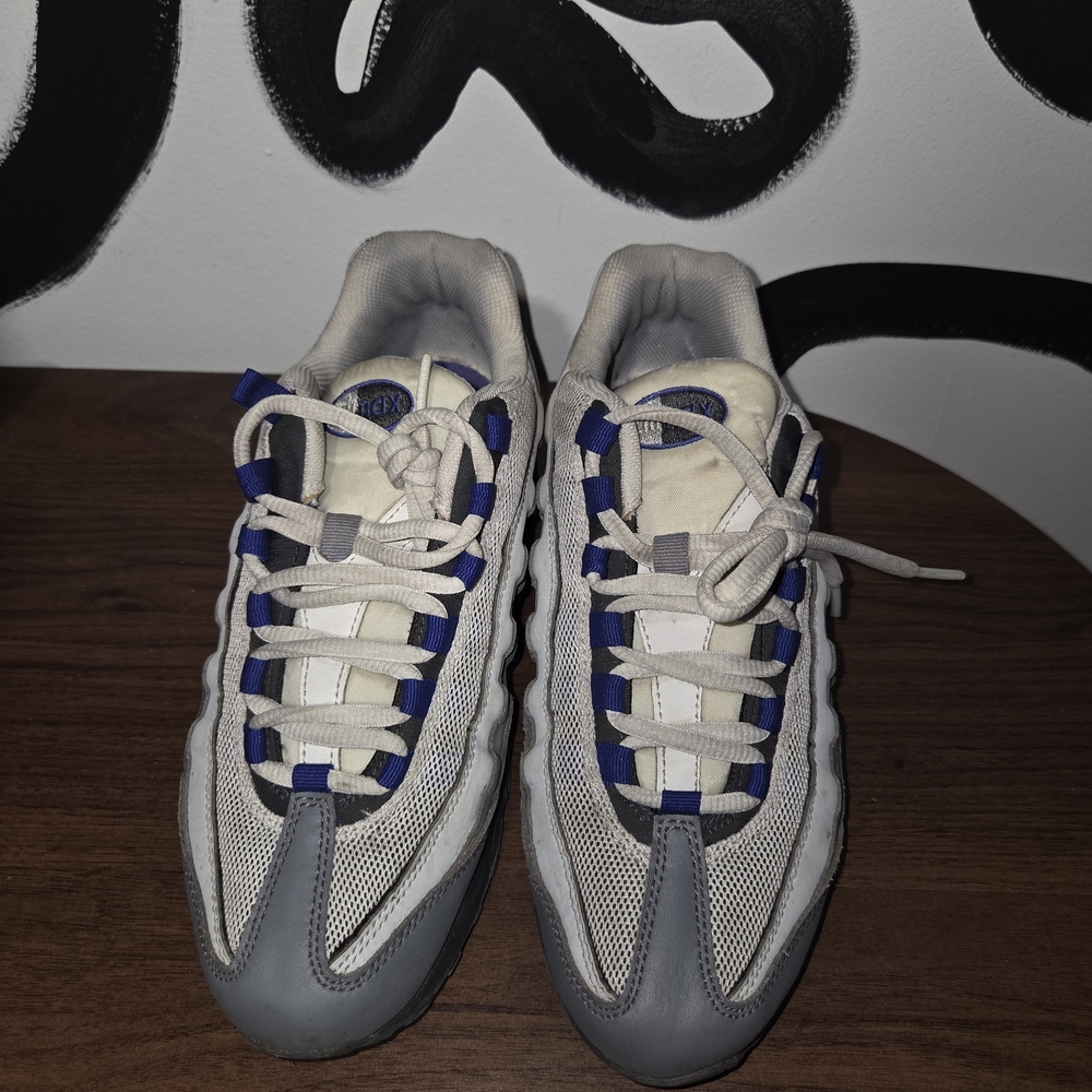 Nike Men's Sneakers - White, Gray, and Blue